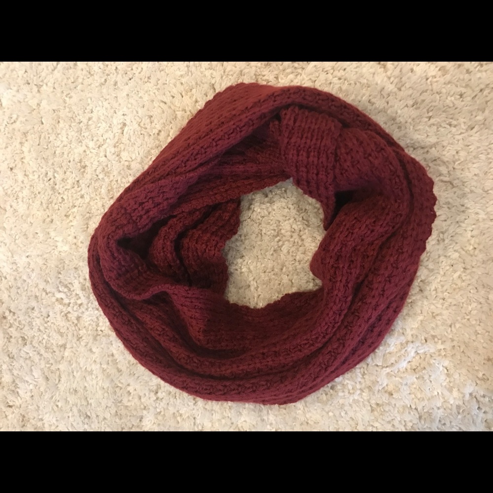 Knit infinity scarf